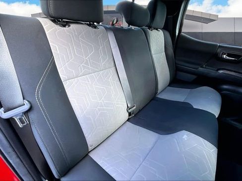 Used 2023 Toyota Tacoma TRD Off-Road image 28