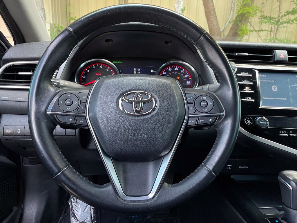 Used 2018 Toyota Camry XSE FWD image 14