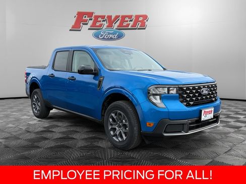 New 2026 Ford Maverick XLT w/ XLT Luxury Package FWD image 3