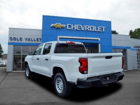 New 2025 Chevrolet Colorado W/T w/ WT Convenience Package II image 3