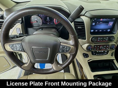 Used 2015 GMC Yukon Denali w/ Premium Package AWD/4WD image 13