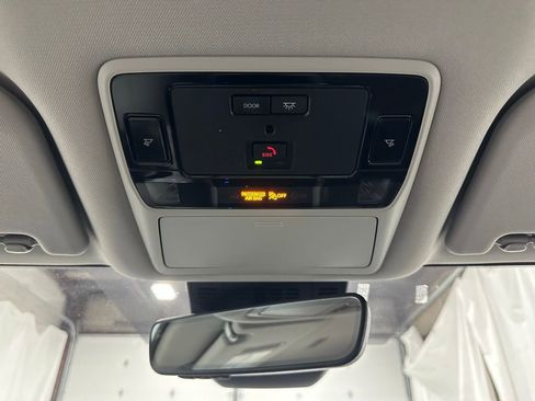 Used 2025 Toyota Grand Highlander AWD image 42