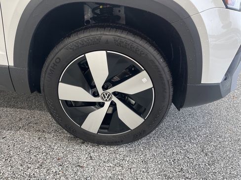 New 2026 Volkswagen Taos S image 10