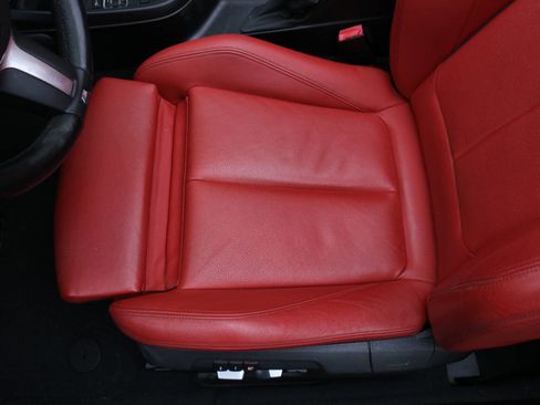 Used 2016 BMW M235i Convertible image 40