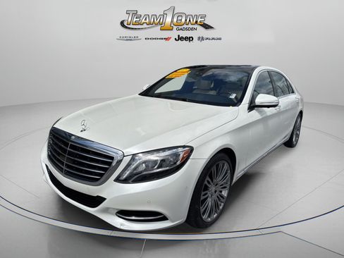 Used 2017 Mercedes-Benz S 550 Sedan image 4
