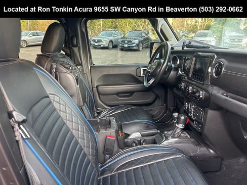 Used 2022 Jeep Wrangler Unlimited Sahara image 14