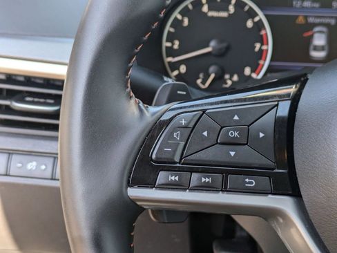 Used 2025 Nissan Altima 2.5 SR image 19