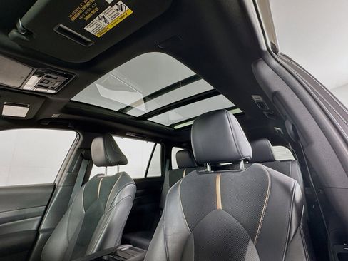 Certified 2025 Toyota Grand Highlander AWD Hybrid image 15