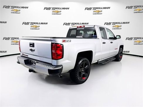 Used 2018 Chevrolet Silverado 1500 LT w/ Redline Edition image 7