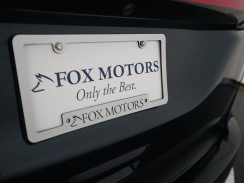 Used 2023 Chrysler Pacifica Touring-L image 38