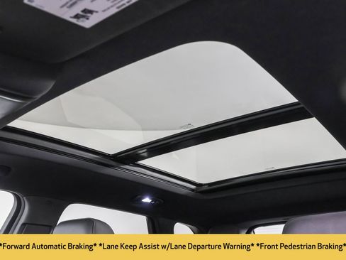 Used 2019 Chevrolet Blazer RS image 14