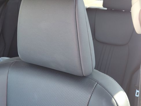 Used 2025 Lexus NX 250 FWD w/ Premium Package image 19