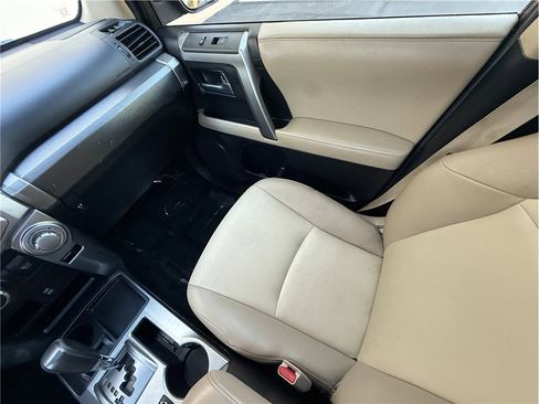 Used 2016 Toyota 4Runner 2WD image 9