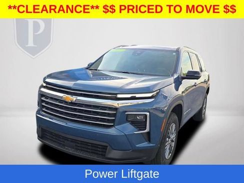 New 2026 Chevrolet Traverse LT w/ Driver Confidence Package FWD image 12