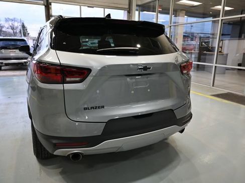 Used 2024 Chevrolet Blazer LT w/ Convenience Package image 6