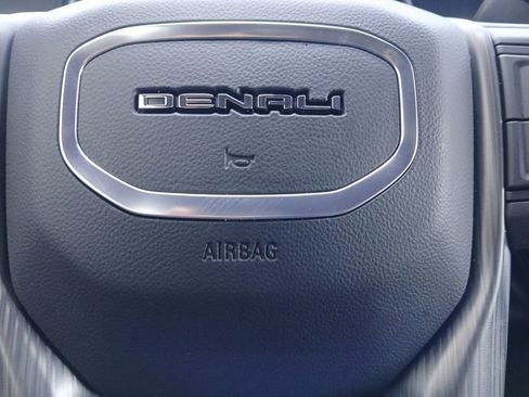 Used 2025 GMC Sierra 2500 Denali Ultimate AWD/4WD image 5