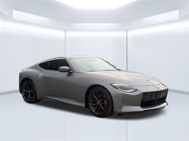 Used 2025 Nissan Z Performance w/ Floor Mat Package RWD image 8