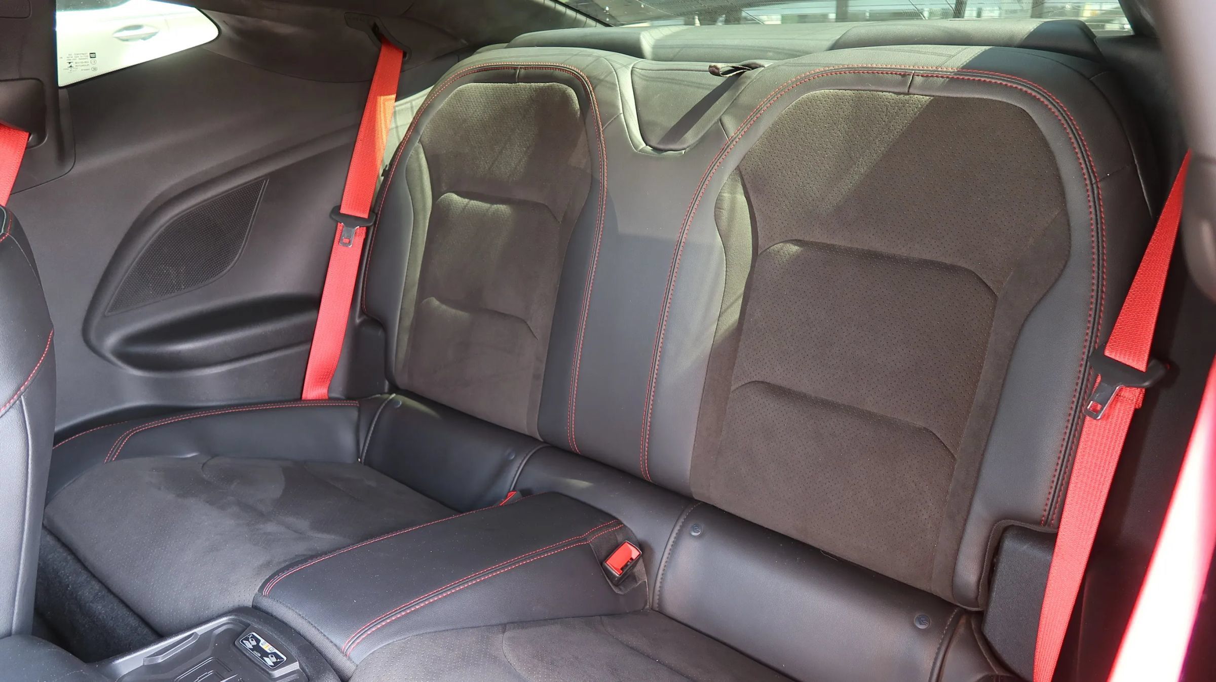 Used 2018 Chevrolet Camaro ZL1 RWD image 19