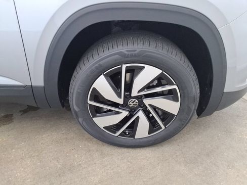 Used 2026 Volkswagen Atlas SE w/ Panoramic Sunroof Package FWD image 27