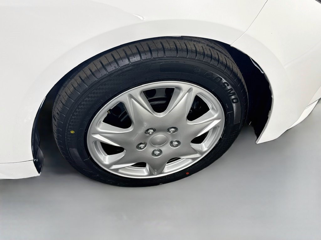 Used 2024 Toyota Corolla LE FWD image 30