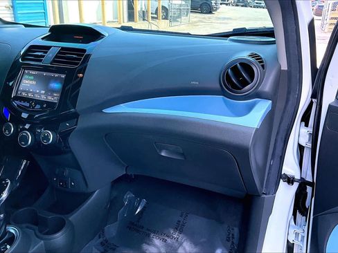 Used 2015 Chevrolet Spark LT image 19