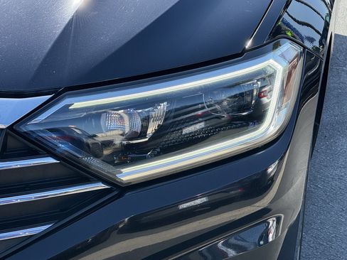 Used 2019 Volkswagen Jetta SEL FWD image 6