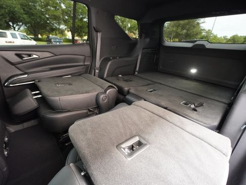 Used 2026 Chevrolet Traverse LT FWD image 27