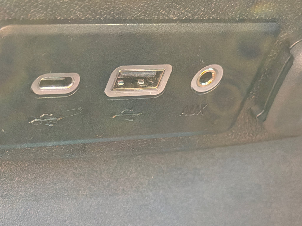 Used 2025 Chevrolet Malibu LT FWD image 31