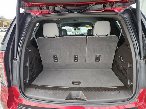 Used 2022 Chevrolet Tahoe LT w/ Luxury Package image 18