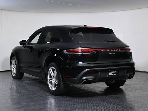 Used 2024 Porsche Macan AWD/4WD image 3