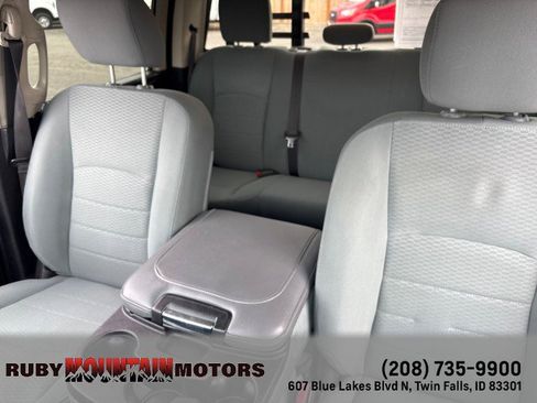 Used 2018 RAM 2500 Tradesman w/ Chrome Appearance Group image 23