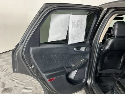 Used 2020 Ford Escape Titanium AWD/4WD image 28