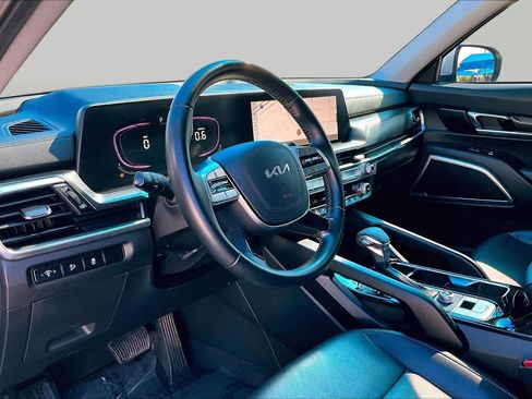 Used 2023 Kia Telluride LX FWD image 18