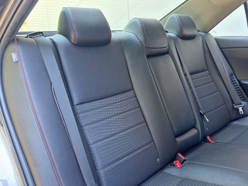 Used 2015 Toyota Camry SE image 33