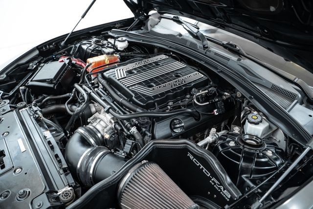 Used 2018 Chevrolet Camaro ZL1 RWD image 31