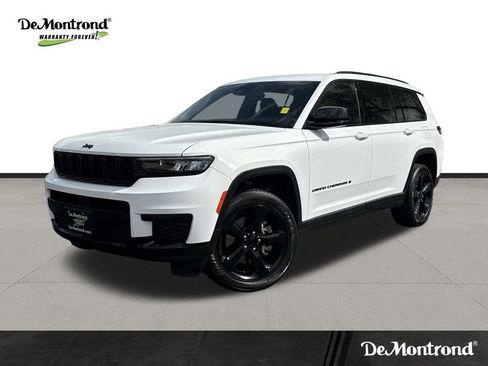 Used 2023 Jeep Grand Cherokee L Laredo image 1
