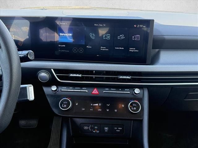 Used 2025 Hyundai Sonata SEL FWD image 16