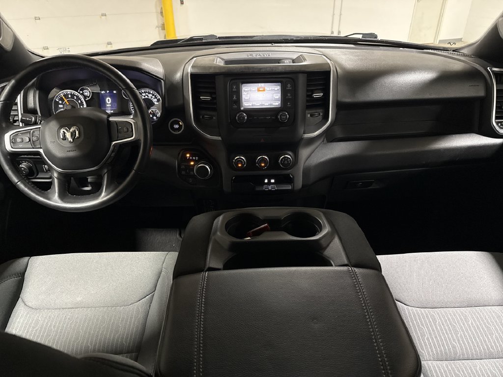 Used 2022 RAM 1500 Big Horn AWD/4WD image 10