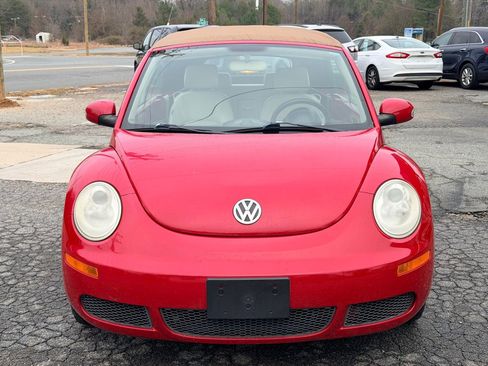 Used 2009 Volkswagen Beetle Convertible image 2