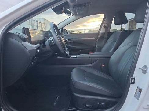 Used 2024 Hyundai Sonata Limited FWD image 12