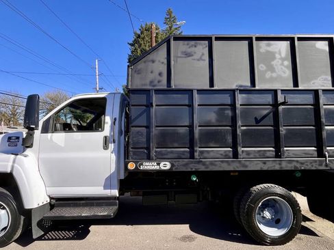 Used 2007 Chevrolet Kodiak C4500 2WD Regular Cab image 2