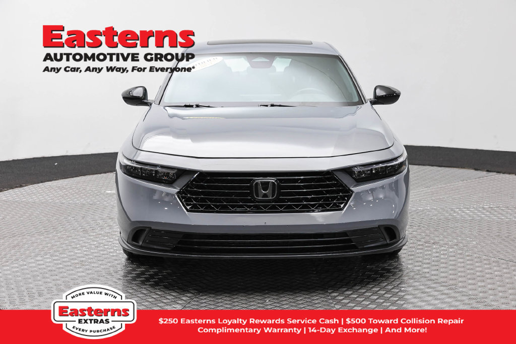 Used 2023 Honda Accord Sport image 3