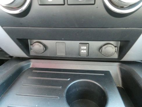 Used 2018 Toyota Tundra Limited image 28