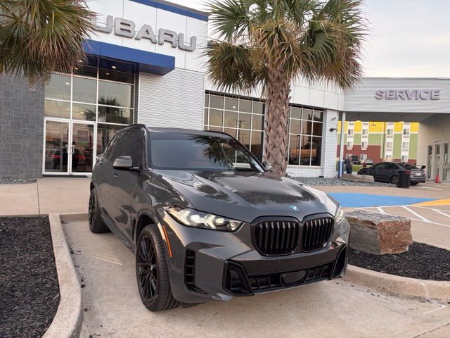 Used 2026 BMW X5 xDrive50e w/ M Sport Package AWD/4WD image 2