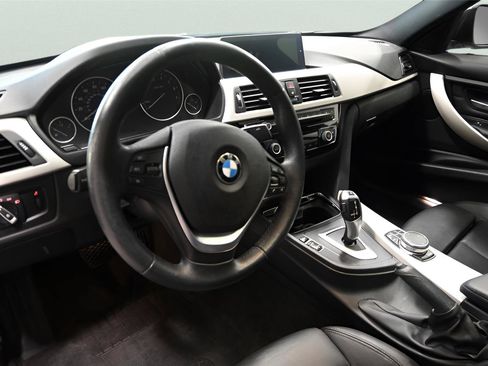 Used 2018 BMW 320i xDrive Sedan AWD/4WD image 10