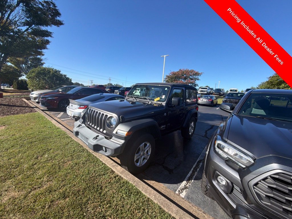 Used 2019 Jeep Wrangler Sport AWD/4WD image 10