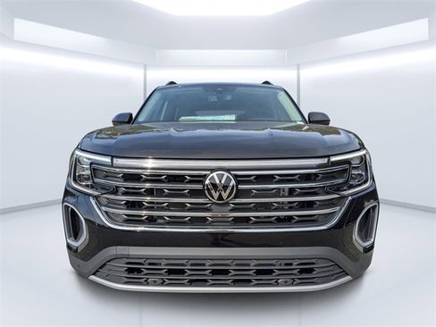 New 2026 Volkswagen Atlas SE image 8
