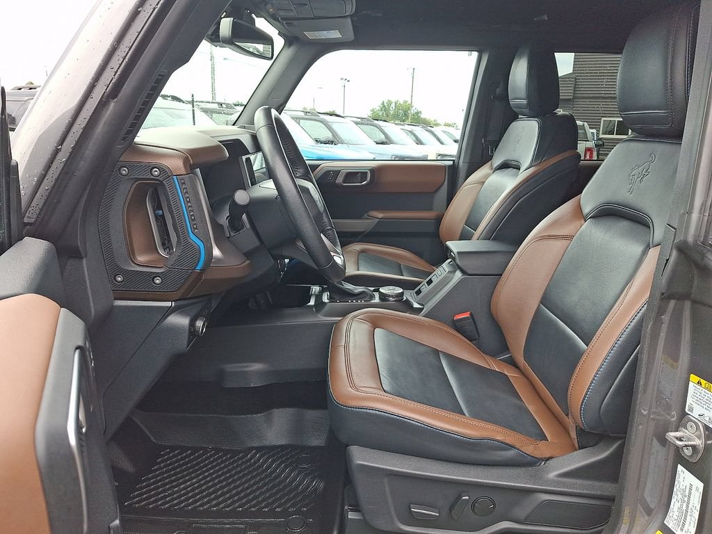 Used 2023 Ford Bronco Outer Banks AWD/4WD image 12