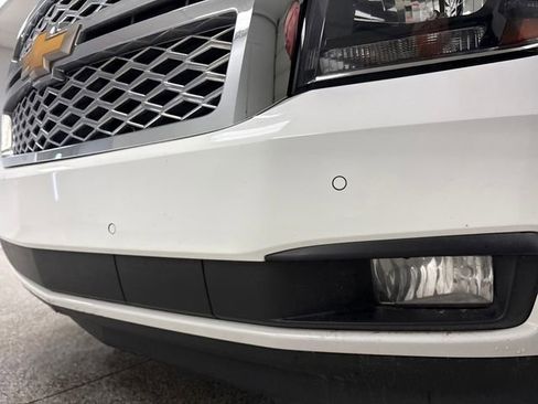 Used 2017 Chevrolet Suburban LT w/ Luxury Package image 20