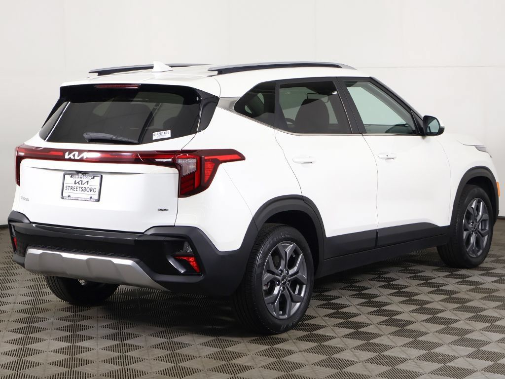 Used 2024 Kia Seltos S AWD/4WD image 10